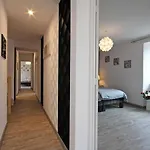 Maison Spacieux Pour Familles Avec Terrasse Et Animaux Acceptes - Fr-1-497-53 Feriehus *