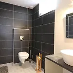 Maison Spacieux Pour Familles Avec Terrasse Et Animaux Acceptes - Fr-1-497-53 Feriehus *