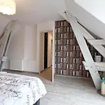 Maison Spacieux Pour Familles Avec Terrasse Et Animaux Acceptes - Fr-1-497-53 *