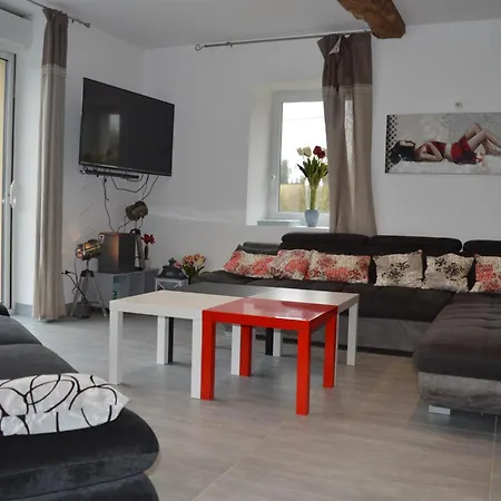 Maison Spacieux Pour Familles Avec Terrasse Et Animaux Acceptes - Fr-1-497-53 *