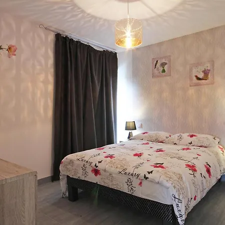 Maison Spacieux Pour Familles Avec Terrasse Et Animaux Acceptes - Fr-1-497-53 Feriehus Le Cercueil