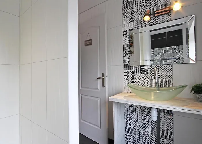 Maison Spacieux Pour Familles Avec Terrasse Et Animaux Acceptes - Fr-1-497-53 בית נופש