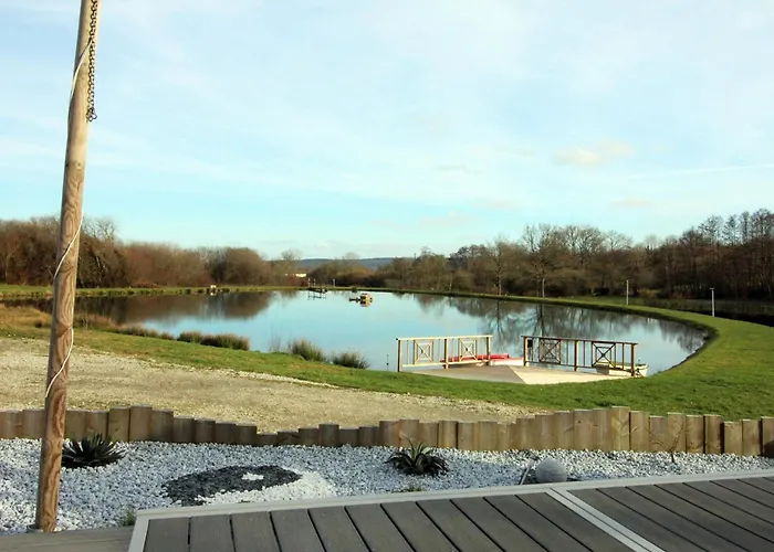 Maison Spacieux Pour Familles Avec Terrasse Et Animaux Acceptes - Fr-1-497-53 * Le Cercueil